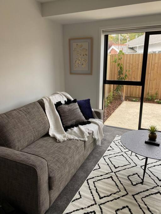 City Centre Apartment Close To Hagley Park Christchurch Eksteriør billede